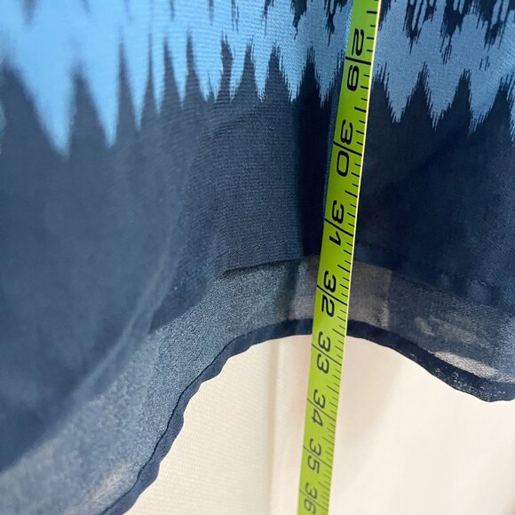 Catherines Blue Ikat Print Boho Top Crochet Bib V-Neck Flowy - Size 3X - Picture 6 of 6